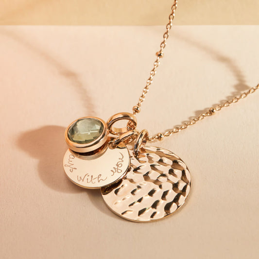 Collier double Disque Martelé & Pierre de naissance personnalisé